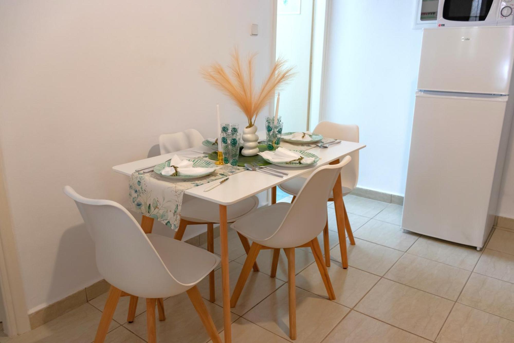 Tree Haven - Near Kourenti Beach With 100Mbps Wi-Fi Chalkís المظهر الخارجي الصورة